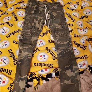 Pacsun Camo Joggers